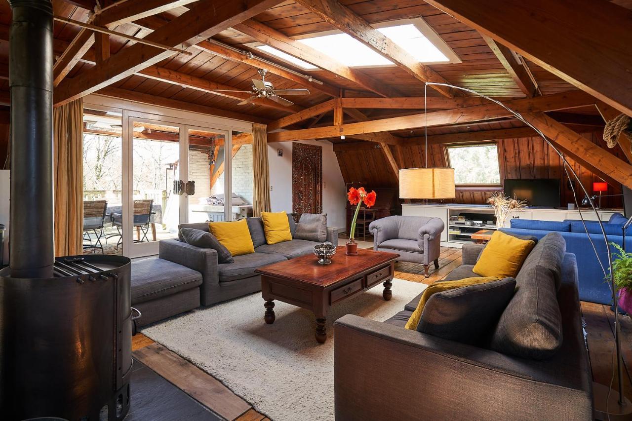 Huis Met De Leeuwenkoppen Dieren Zewnętrze zdjęcie