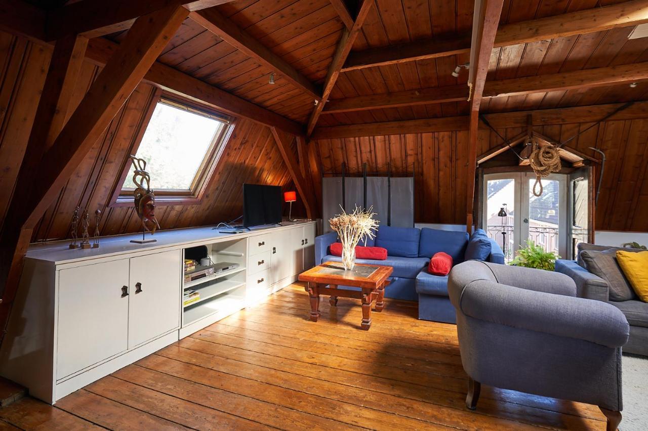 Huis Met De Leeuwenkoppen Dieren Zewnętrze zdjęcie